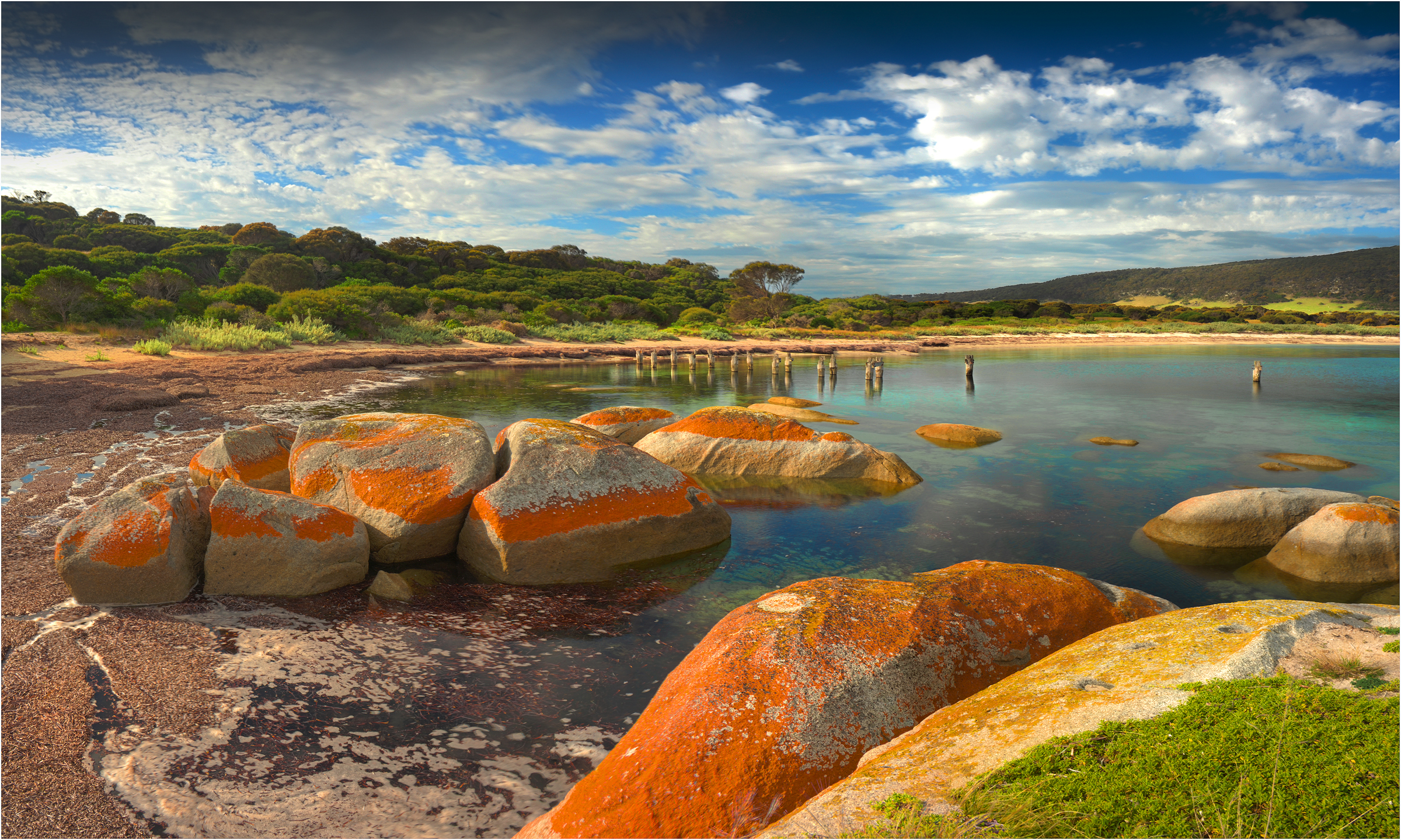 Природа австралии климат. Остров Тасмания Австралия. Озеро Флиндерс Австралия. Природа острова Тасмания. Тасмания Австралия природа.