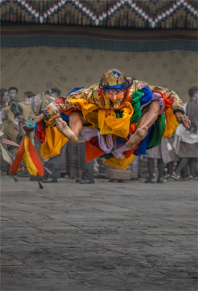 Jumping-Dancer-Punakha-BHU0156-17x25